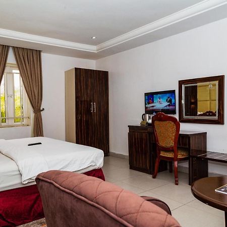 เพนซิลเวเนีย อเวนิว โฮเต็ล Hotel Wupa ภายนอก รูปภาพ