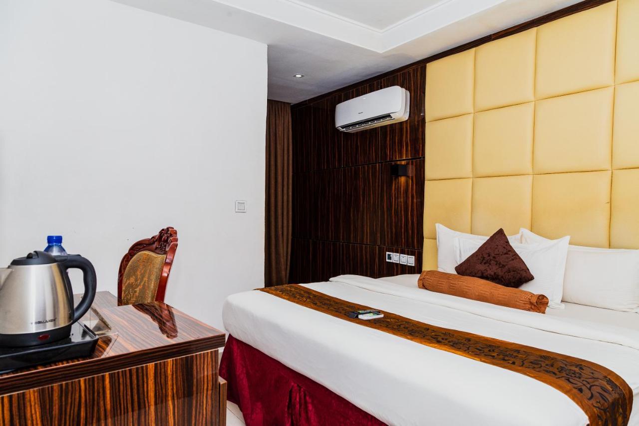เพนซิลเวเนีย อเวนิว โฮเต็ล Hotel Wupa ภายนอก รูปภาพ